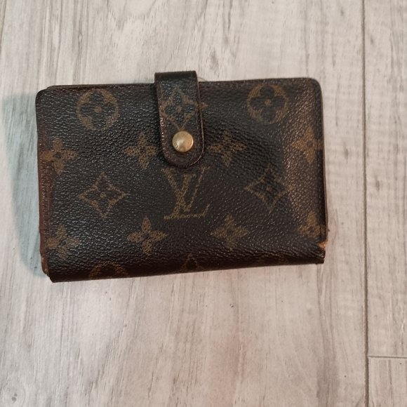 Louis Vuitton Handbags - LOUIS VUITTON  French Kisslock Wallet | Monogram
